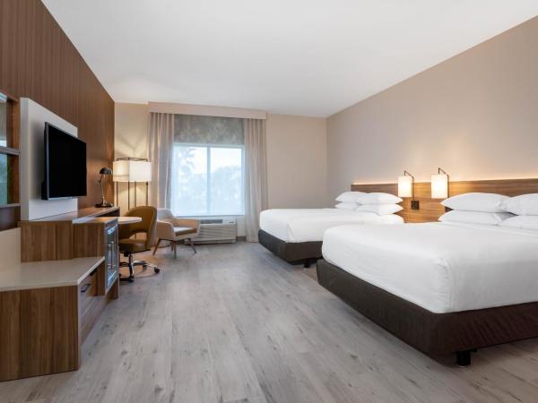 Wyndham Garden Orlando Universal / I Drive : photo 4 de la chambre suite 2 lits queen-size pour personnes à mobilité réduite (sans frais de service)