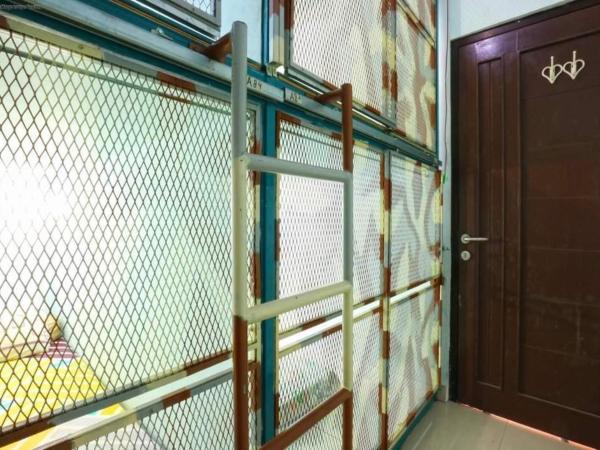 Kabin Kapsule UI Depok - Male Only : photo 1 de la chambre lit dans dortoir pour hommes