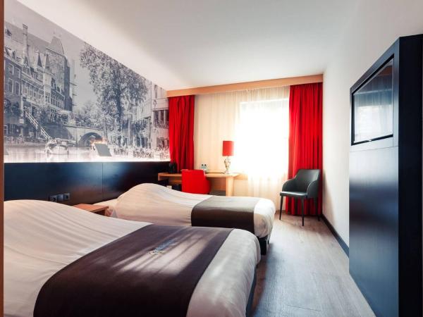 Bastion Hotel Utrecht : photo 1 de la chambre chambre lits jumeaux confort