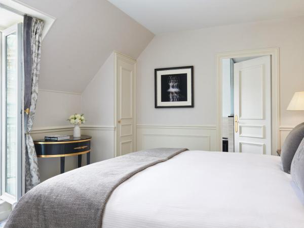 InterContinental Paris Le Grand, an IHG Hotel : photo 2 de la chambre chambre lit king-size premium avec balcon - vue sur opéra