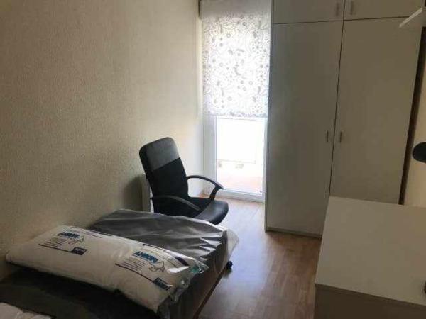 Residencia 12 OCTUBRE : photo 2 de la chambre chambre simple