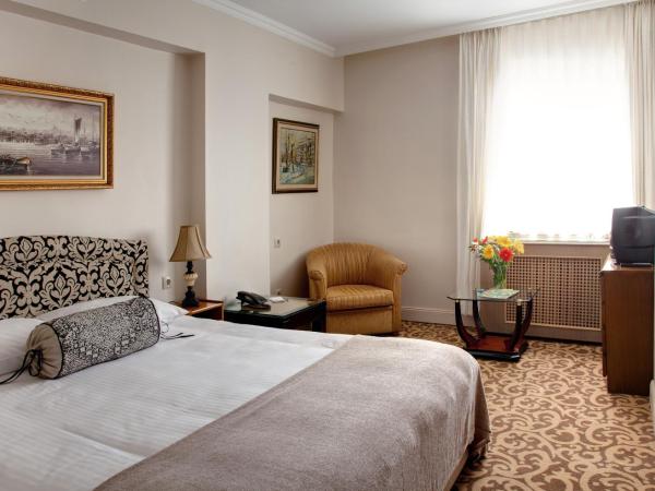 Hotel Mithat : photo 4 de la chambre chambre double ou lits jumeaux