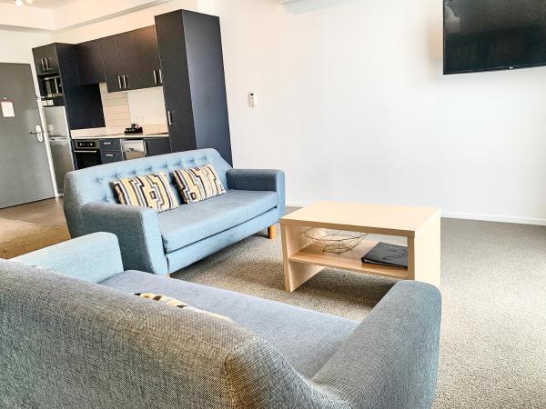 Ramada Suites by Wyndham Albany : photo 5 de la chambre appartement 2 chambres