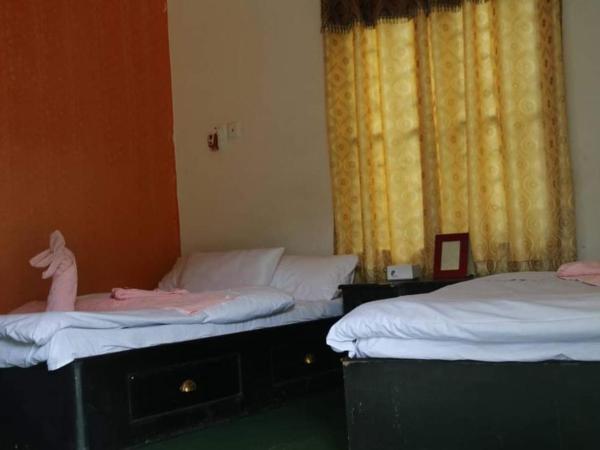 Begnas Lake Front guest house : photo 3 de la chambre chambre double Économique