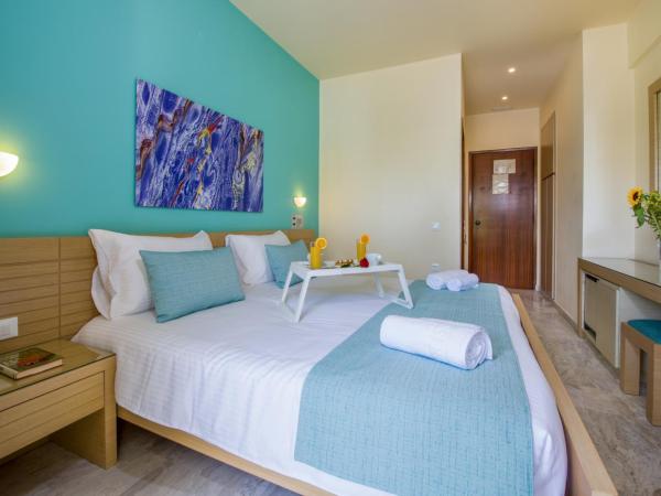 Kedrissos Hotel : photo 2 de la chambre chambre double ou lits jumeaux