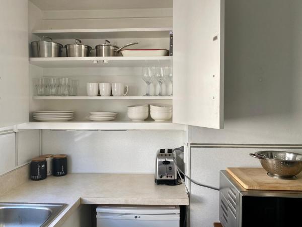 Beach Lodge Motels : photo 1 de la chambre appartement familial 2 chambres 