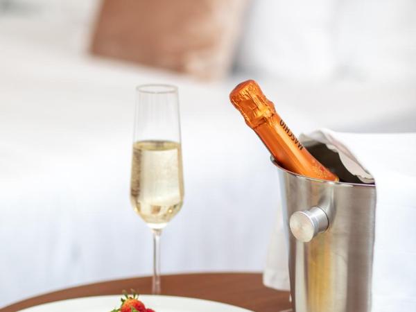 Hotel Le Premier : photo 9 de la chambre forfait nomadisme numérique - chambre simple supérieure avec offre retraite premium