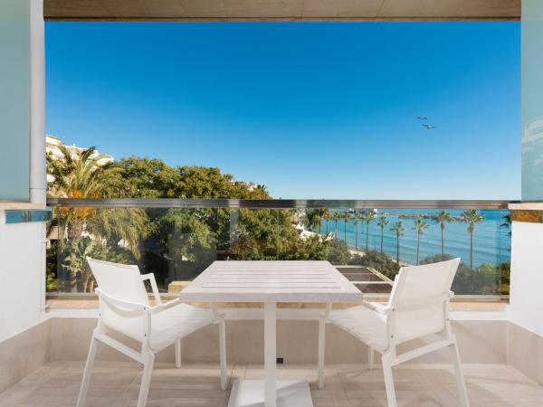 Amàre Beach Hotel Marbella - Adults Only Recommended : photo 2 de la chambre gardez le secret - chambre double ou lits jumeaux - vue latérale sur mer