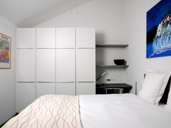 Domus Hotel : photo 4 de la chambre appartement avec balcon