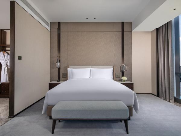 Crowne Plaza Shanghai Hongqiao, an IHG Hotel : photo 1 de la chambre chambre lit king-size premium