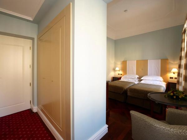 Grand Hotel Piazza Borsa : photo 3 de la chambre chambre double ou lits jumeaux exécutive