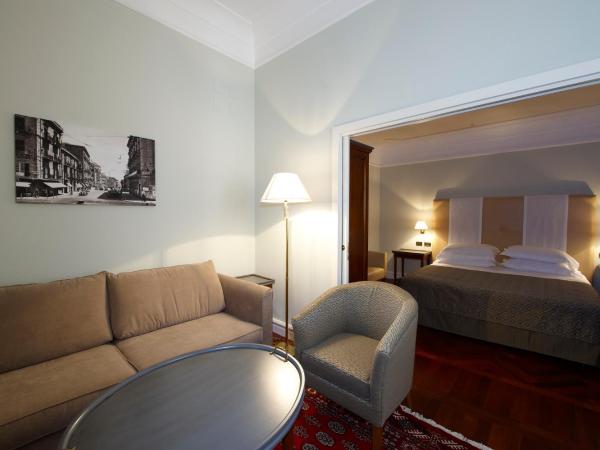 Grand Hotel Piazza Borsa : photo 2 de la chambre suite deluxe