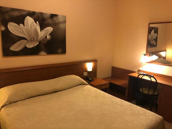 Hotel Paradiso : photo 3 de la chambre chambre double