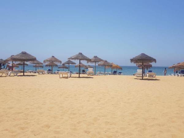 São Pedro Suite Faro : photo 6 de la chambre chambre double avec salle de bains privative