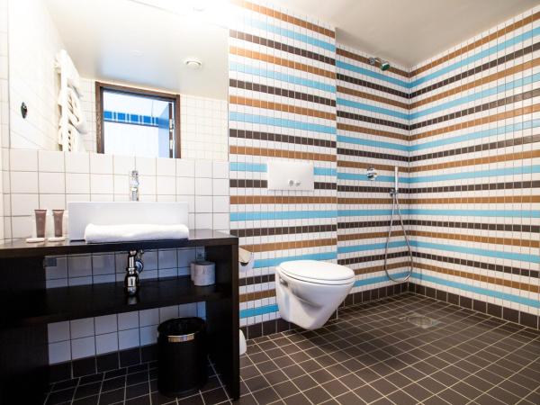 Langley Hôtel Tango : photo 4 de la chambre chambre lits jumeaux