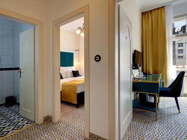 Art Deco WOLKER by ASTORIA Hotel & Medical Spa : photo 6 de la chambre suite junior familiale