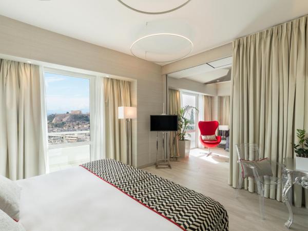 St George Lycabettus Lifestyle Hotel : photo 3 de la chambre suite deluxe avec balcon d'angle - vue panoramique sur l'acropole