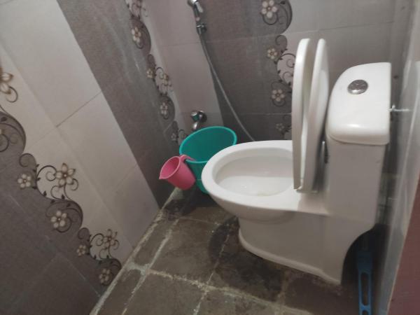 Begnas Lake Front guest house : photo 3 de la chambre chambre double ou lits jumeaux - vue sur lac