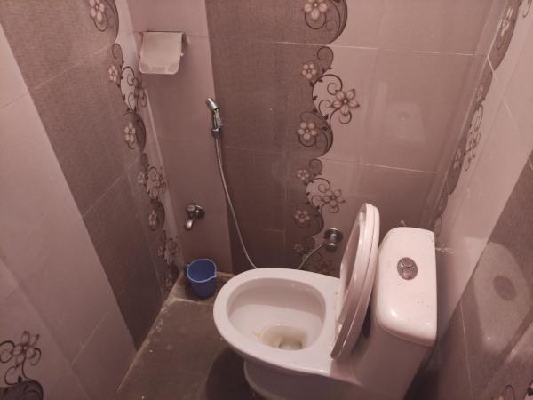 Begnas Lake Front guest house : photo 4 de la chambre chambre double ou lits jumeaux - vue sur lac