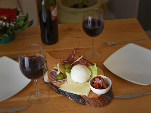 Barbarella HOTEL SPA : photo 7 de la chambre suite avec jacuzzi