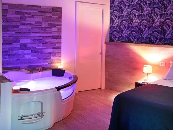 Barbarella HOTEL SPA : photo 10 de la chambre suite avec jacuzzi