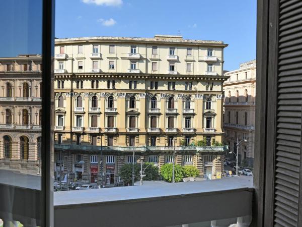 Barbarella HOTEL SPA : photo 2 de la chambre suite junior avec balcon