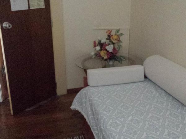 Pensao Residencial Flor dos Cavaleiros : photo 5 de la chambre suite