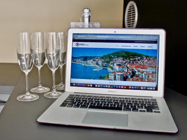 Galeria Valeria Seaside Downtown - MAG Quaint & Elegant Boutique Hotels : photo 1 de la chambre chambre supérieure - pas de vue