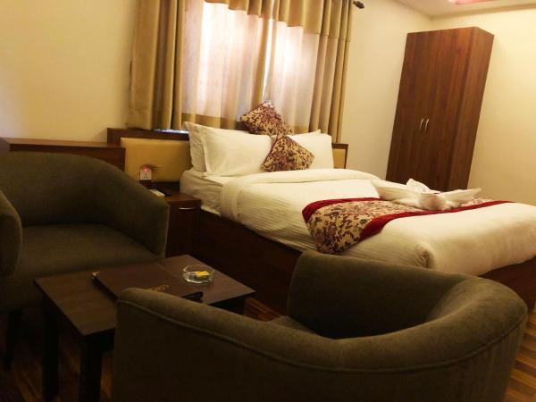 Hotel Attic Empire : photo 4 de la chambre chambre double deluxe avec baignoire