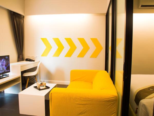 iSanook Bangkok : photo 6 de la chambre suite