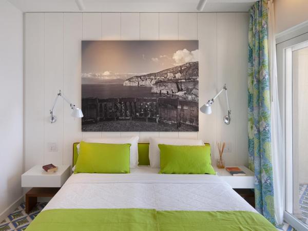 Grand Hotel Riviera : photo 2 de la chambre chambre double avec balcon