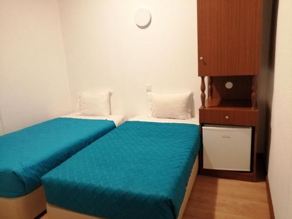 Residencia Vale Formoso : photo 3 de la chambre chambre lits jumeaux