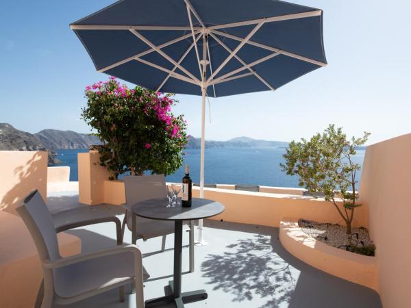 Horizon Aeifos Suites : photo 4 de la chambre studio double troglodyte - vue sur caldeira