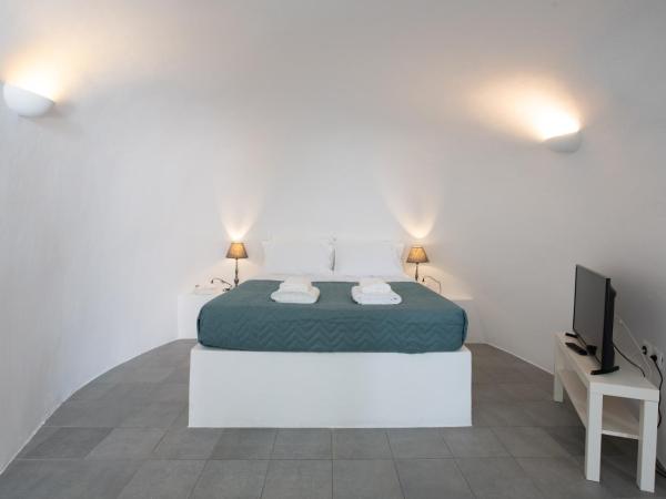 Horizon Aeifos Suites : photo 10 de la chambre studio double troglodyte - vue sur caldeira