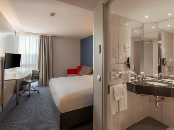 Holiday Inn Express Saint-Nazaire, an IHG Hotel : photo 5 de la chambre chambre familiale