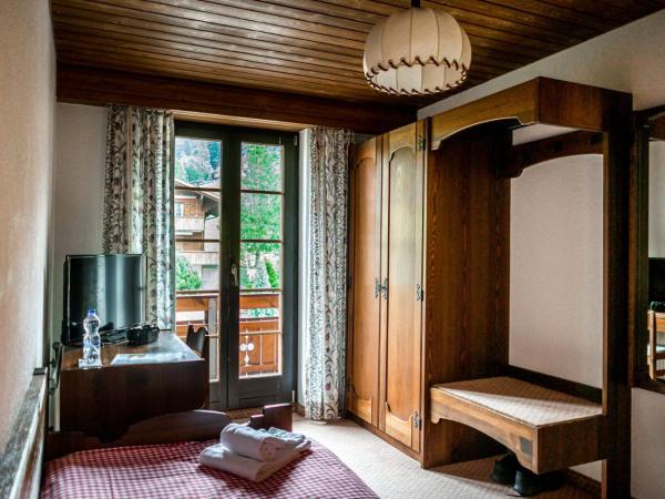 Hotel Gletscherblick Grindelwald : photo 2 de la chambre petite chambre simple