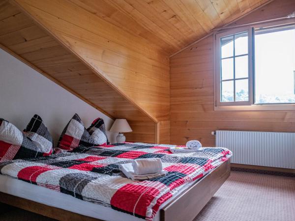 Hotel Gletscherblick Grindelwald : photo 1 de la chambre suite junior – vue sur montagne