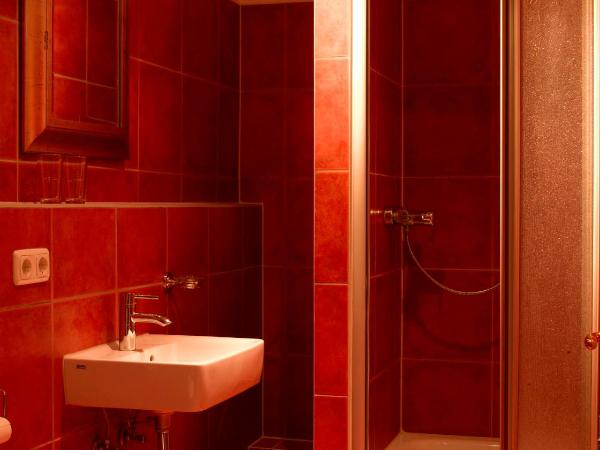 Hotel Garni Kleist am Kurfürstendamm : photo 5 de la chambre chambre triple