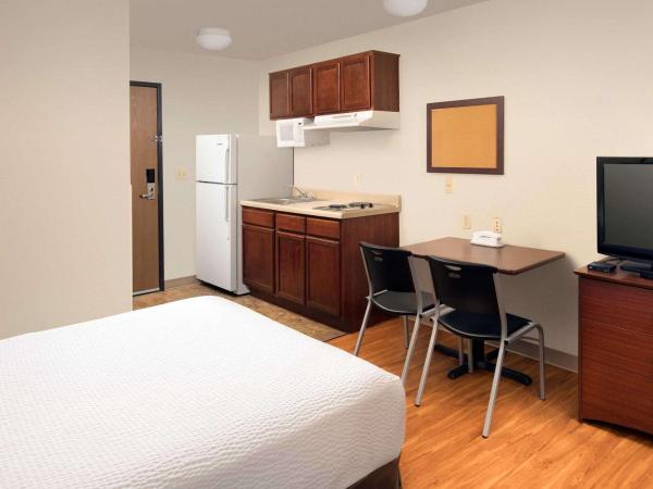 WoodSpring Suites San Antonio Fort Sam : photo 1 de la chambre chambre double standard - fumeurs