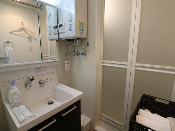 Glass Shiseikan : photo 3 de la chambre chambre double avec salle de bains privative