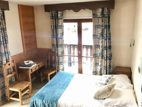 Hotel Le Concorde : photo 6 de la chambre chambre triple avec baignoire