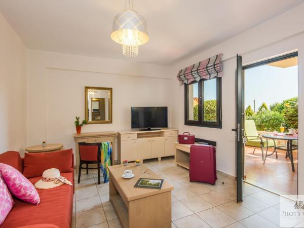 Pilot's Villas Luxury Suites : photo 4 de la chambre suite - vue sur jardin
