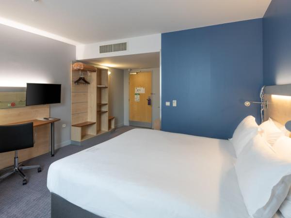 Holiday Inn Express Saint-Nazaire, an IHG Hotel : photo 3 de la chambre chambre double - accessible aux personnes à mobilité réduite - non-fumeurs