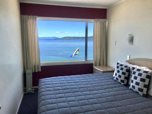 Tui Oaks Motel : photo 1 de la chambre appartement supérieur 1 chambre avec vue sur lac