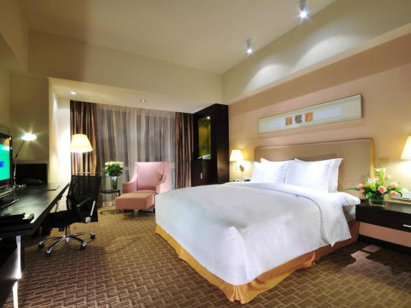 Holiday Inn Xi'an Greenland Century City, an IHG Hotel : photo 4 de la chambre chambre lit king-size standard