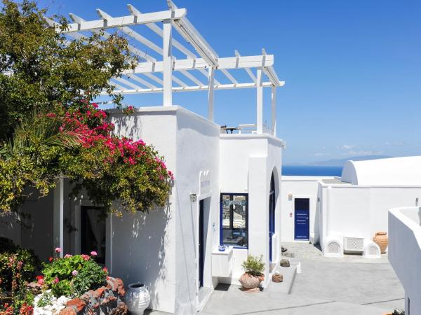 Agnadi View Villa : photo 1 de la chambre chambre double - vue partielle sur mer