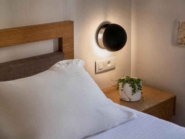 Hotel Off : photo 4 de la chambre chambre double ou lits jumeaux deluxe - vue sur ville