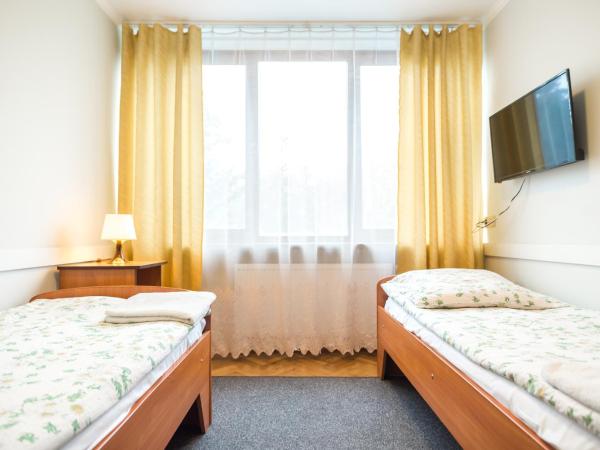 Dobre Miejsce Dom Rekolekcyjny : photo 1 de la chambre chambre lits jumeaux