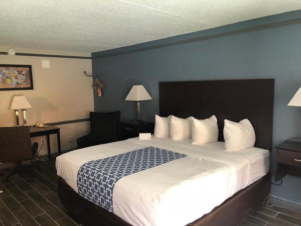 KINGS INN- Medical Downtown Midtown Memphis : photo 1 de la chambre chambre quadruple classique