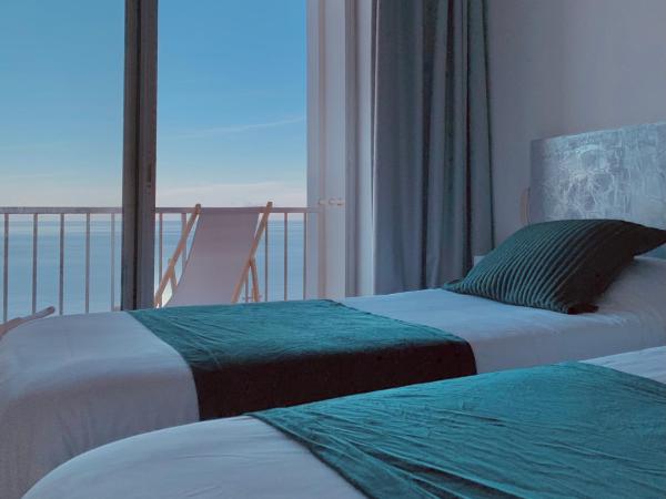 Il Tramonto : photo 4 de la chambre chambre lits jumeaux - vue sur mer
